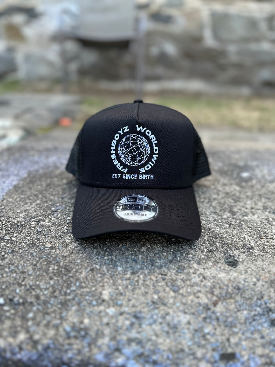 “WorldWide” New Era Cap (black)