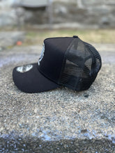 Load image into Gallery viewer, “WorldWide” New Era Cap (black)